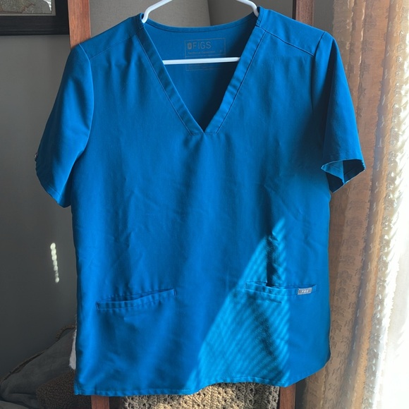 Figs Medium Casma Top in Alps Blue - Picture 4 of 5